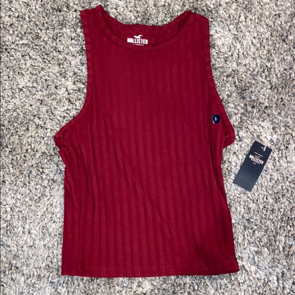 maroon tank top